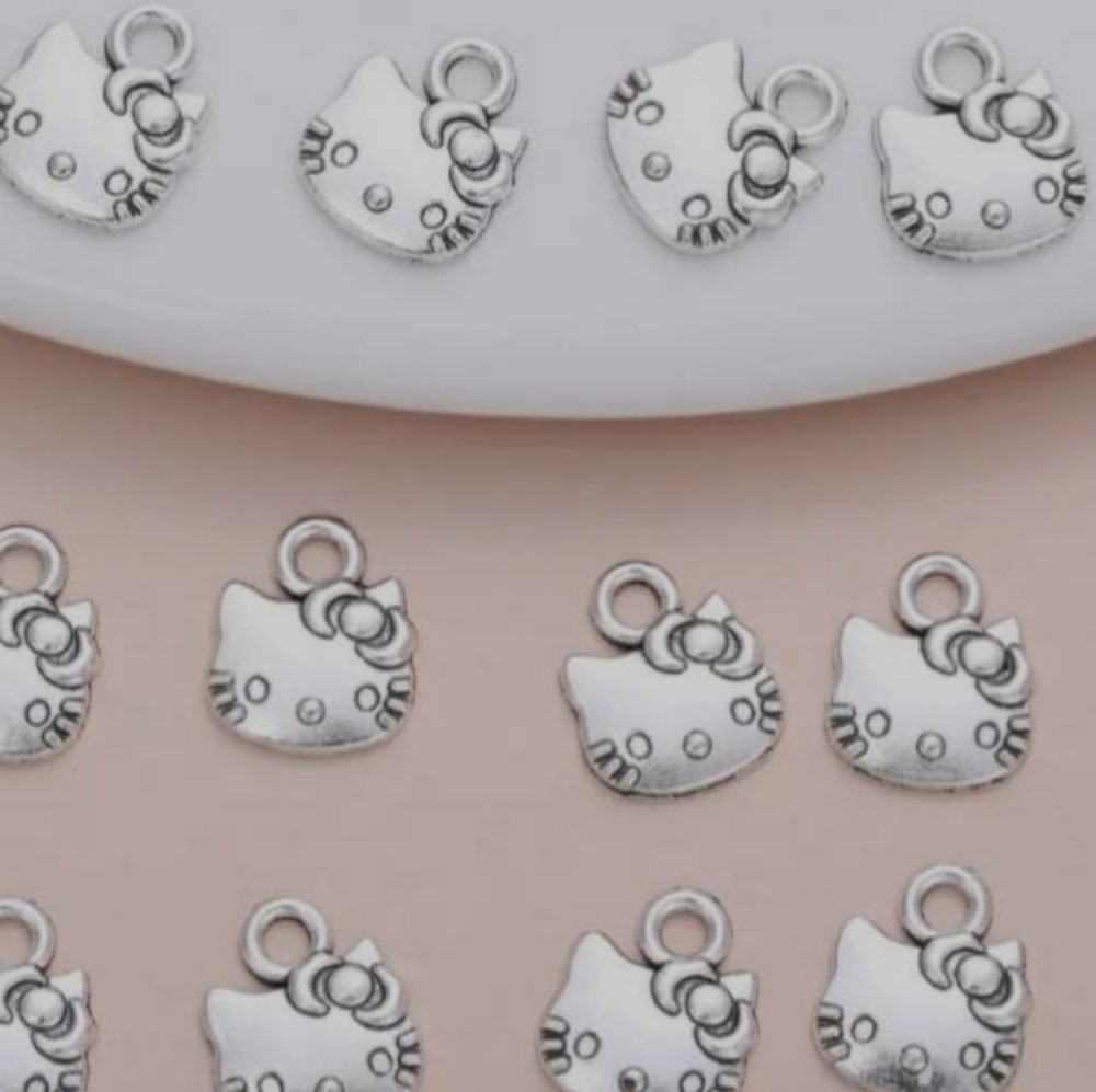 Silver Hello Kitty Charm One For use with Euro style Necklace Bracelet NEW
